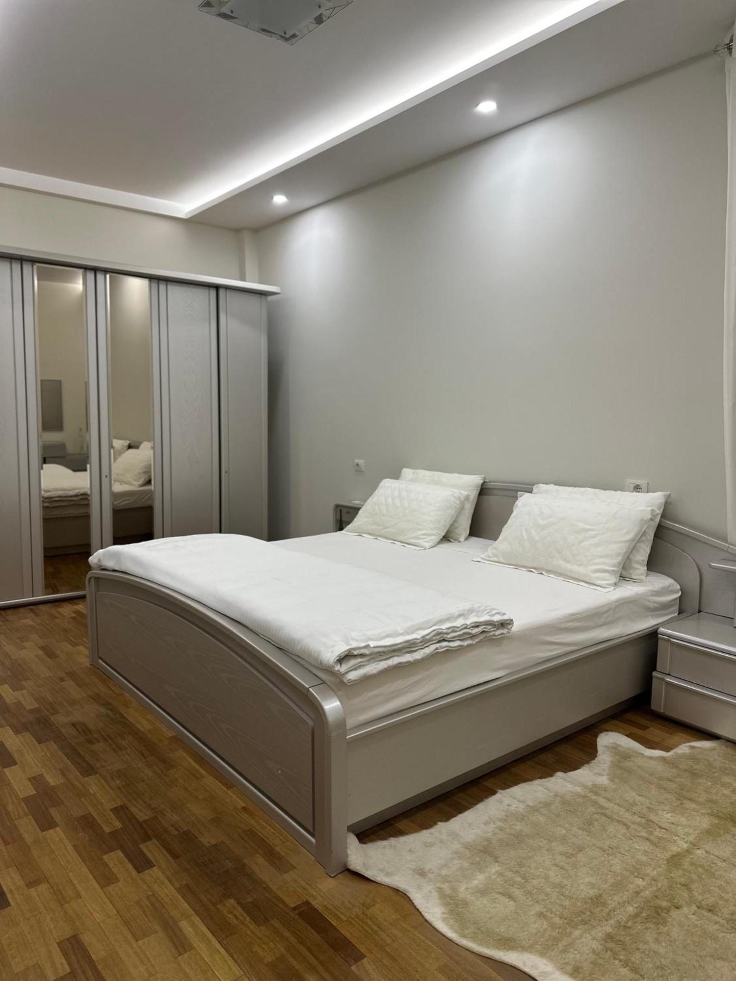Dry Lake Apartment Тирана Екстериор снимка